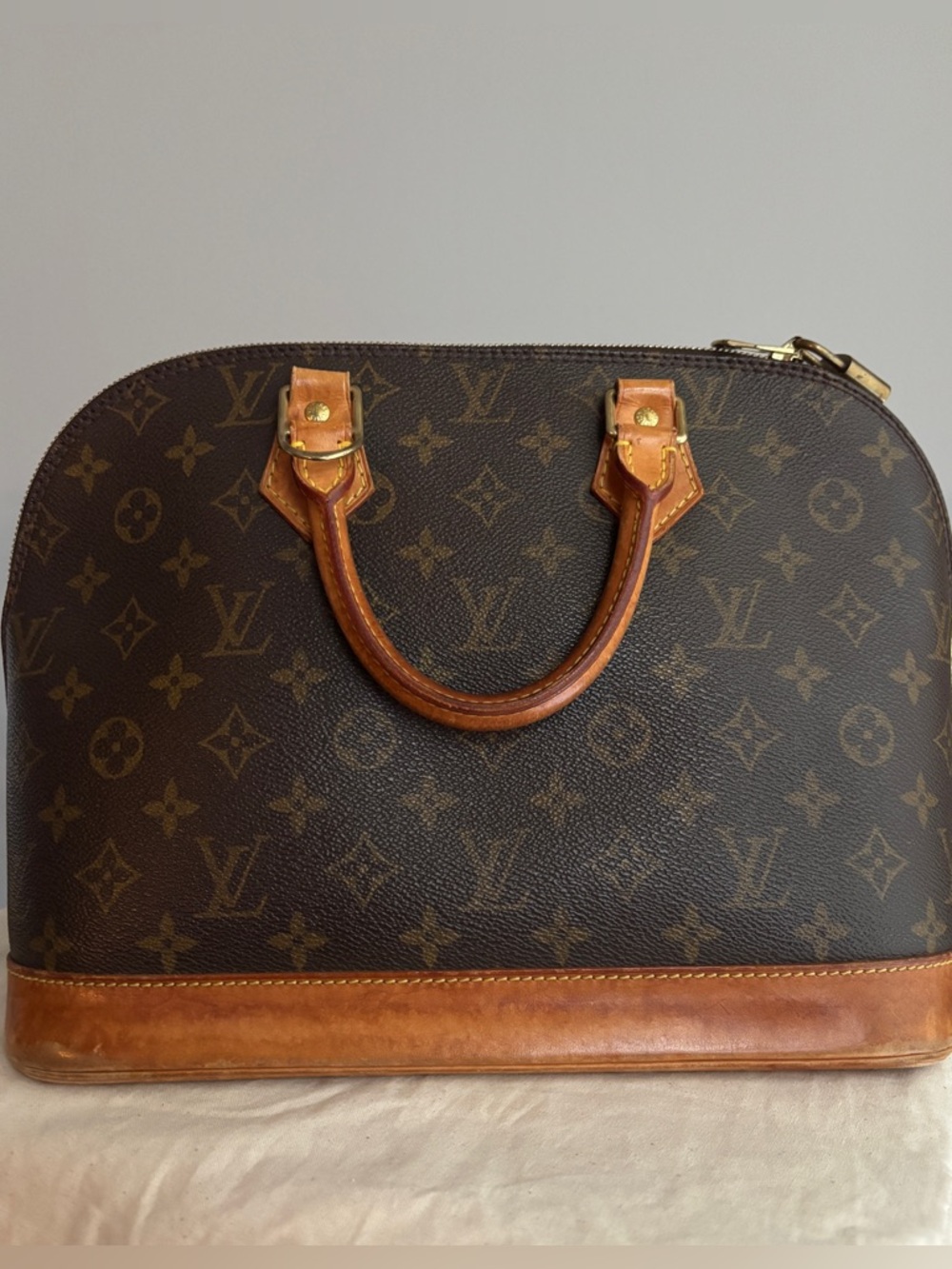 Louis Vuitton LV Alma PM Monogram Bag Vintage 2001 Made in France Top Handle